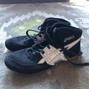 ASICS Mens Wrestling Shoes size 11.5